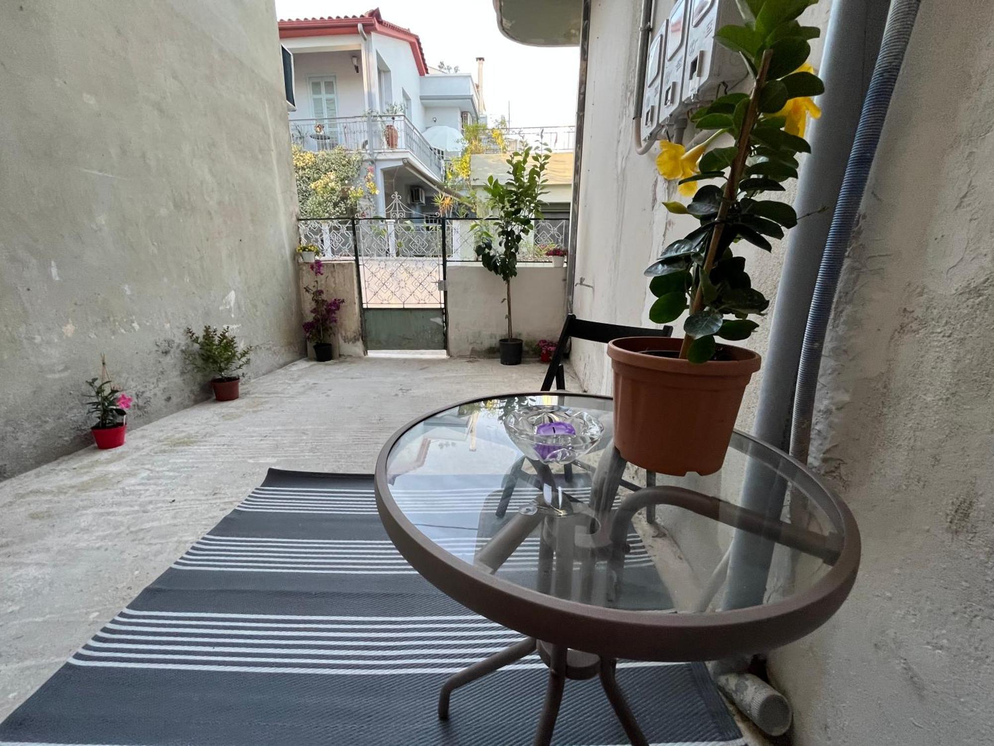 Noa - Designed Garden Studio In The City Center 卡拉马塔 外观 照片